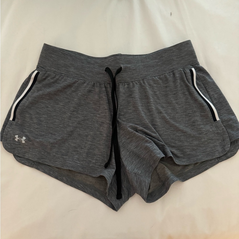 UA RECOVER Sleep Short